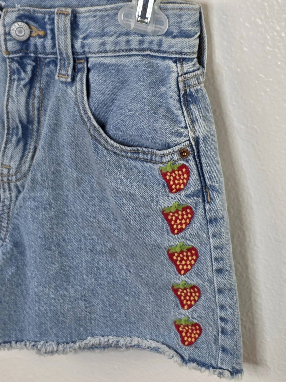 Old Navy Denim Strawberry Embroidered High-Rise Girls Shorts Light Blue 14